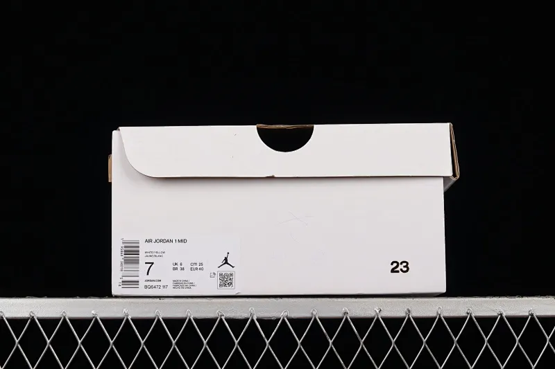 All categories Air Jordan Jordan series basketball shoes Air Jordan 1 Mid Air Jordan 1 Mid AJ1 Joe 1 white and yellow Zhongbang basketball shoes BQ6472-117